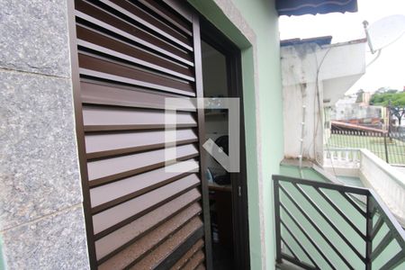 Casa à venda com 310m², 3 quartos e 6 vagasQuarto 2 - varanda