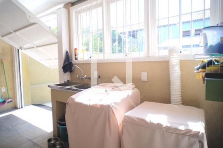 Casa à venda com 280m², 3 quartos e 4 vagasÁrea de Serviço