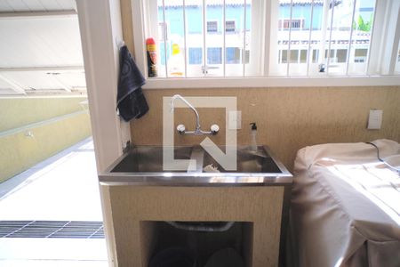 Casa à venda com 280m², 3 quartos e 4 vagasÁrea de Serviço