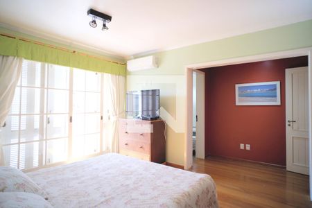 Casa à venda com 280m², 3 quartos e 4 vagasSuíte 3