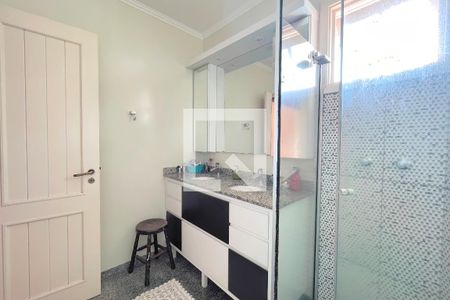 Casa à venda com 280m², 3 quartos e 4 vagasBanheiro da Suíte 3