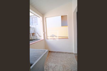 Casa para alugar com 74m², 1 quarto e sem vagaÁrea de Serviço