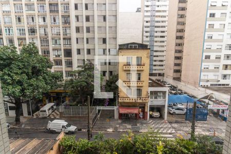 Sala - Vista de apartamento à venda com 2 quartos, 86m² em Vila Buarque, São Paulo