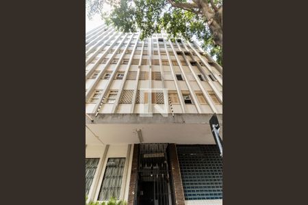 Apartamento à venda com 86m², 2 quartos e sem vaga Apartamento à venda com 86m², 2 quartos e sem vagaFachada