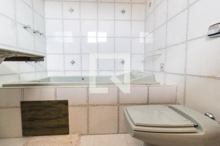 Casa para alugar com 450m², 3 quartos e 4 vagasSuíte