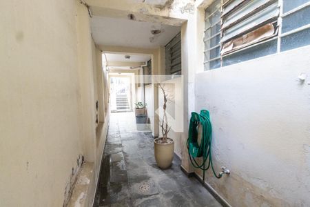 Casa para alugar com 450m², 3 quartos e 4 vagasCorredor