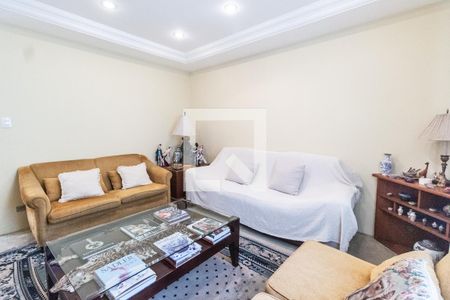 Casa para alugar com 450m², 3 quartos e 4 vagasSala de vídeo