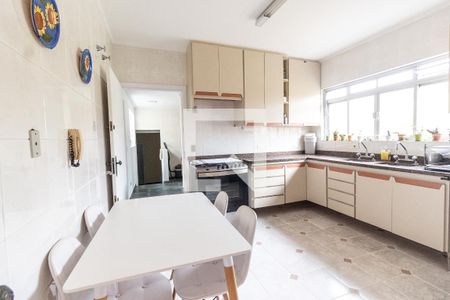 Casa para alugar com 450m², 3 quartos e 4 vagasCozinha