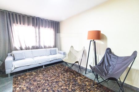 Casa para alugar com 450m², 3 quartos e 4 vagasQuarto de serviço