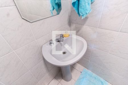 Casa para alugar com 450m², 3 quartos e 4 vagasBanheiro de serviço