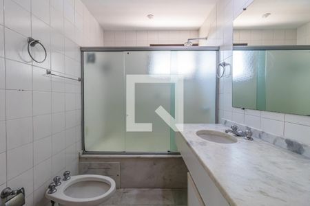 Banheiro da Suíte de apartamento para alugar com 1 quarto, 61m² em Alphaville Centro Industrial E Empresarial/alphaville., Barueri