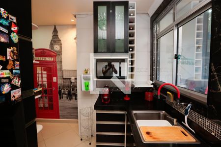 Apartamento à venda com 120m², 3 quartos e 2 vagasCozinha