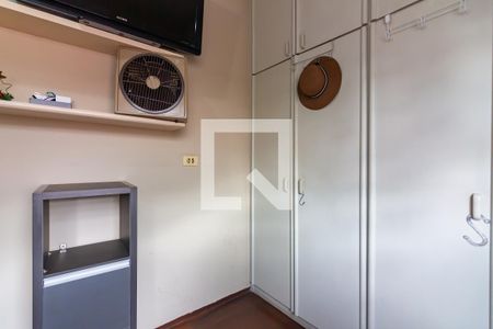 Casa à venda com 320m², 4 quartos e 7 vagas Casa à venda com 320m², 4 quartos e 7 vagasQuarto 2