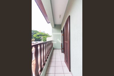 Casa à venda com 320m², 4 quartos e 7 vagas Casa à venda com 320m², 4 quartos e 7 vagasSacada