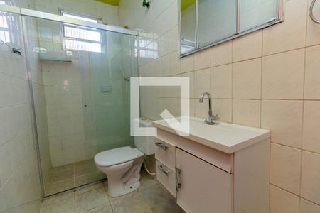 Casa à venda com 350m², 6 quartos e 2 vagas Casa à venda com 350m², 6 quartos e 2 vagasCasa 2: Banheiro
