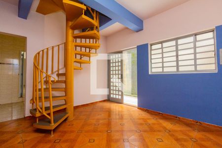 Casa à venda com 350m², 6 quartos e 2 vagas Casa à venda com 350m², 6 quartos e 2 vagasCasa 2: Sala