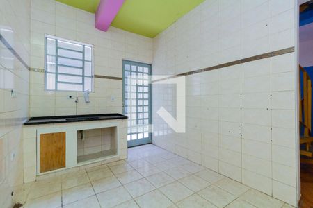 Casa à venda com 350m², 6 quartos e 2 vagas Casa à venda com 350m², 6 quartos e 2 vagasCasa 2: Cozinha