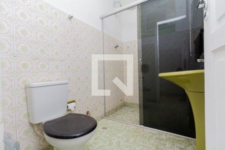 Casa à venda com 350m², 6 quartos e 2 vagas Casa à venda com 350m², 6 quartos e 2 vagasCasa 1: Banheiro