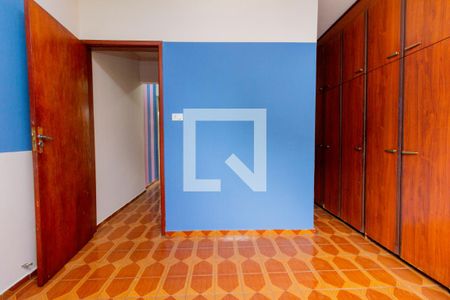 Casa à venda com 350m², 6 quartos e 2 vagas Casa à venda com 350m², 6 quartos e 2 vagasCasa 2: Quarto 2