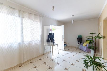 Casa à venda com 363m², 2 quartos e 2 vagas Casa à venda com 363m², 2 quartos e 2 vagasSala Casa 2