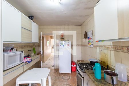 Casa à venda com 363m², 2 quartos e 2 vagas Casa à venda com 363m², 2 quartos e 2 vagasCozinha Casa 2