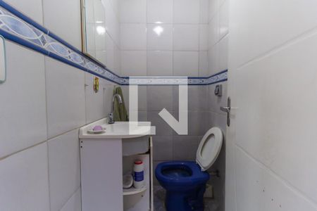 Casa à venda com 363m², 2 quartos e 2 vagas Casa à venda com 363m², 2 quartos e 2 vagasLavabo Casa 2