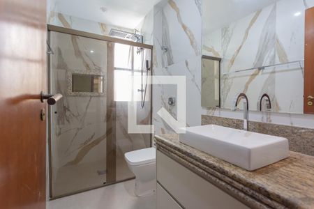 Banheiro da Suíte de apartamento para alugar com 4 quartos, 273m² em Carmo, Belo Horizonte