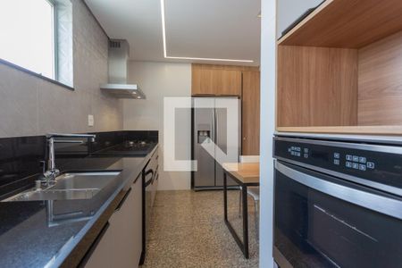 Apartamento para alugar com 273m², 4 quartos e 3 vagas Apartamento para alugar com 273m², 4 quartos e 3 vagasCozinha