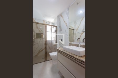 Apartamento para alugar com 273m², 4 quartos e 3 vagas Apartamento para alugar com 273m², 4 quartos e 3 vagasBanheiro da Suíte