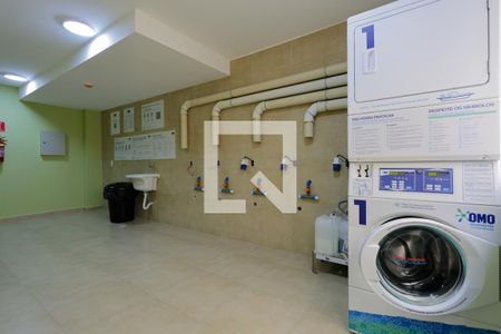 Studio para alugar com 24m², 1 quarto e 1 vaga Studio para alugar com 24m², 1 quarto e 1 vagaÁrea comum - Lavanderia