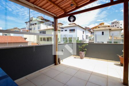 Apartamento à venda com 148m², 3 quartos e 2 vagas Apartamento à venda com 148m², 3 quartos e 2 vagasCozinha
