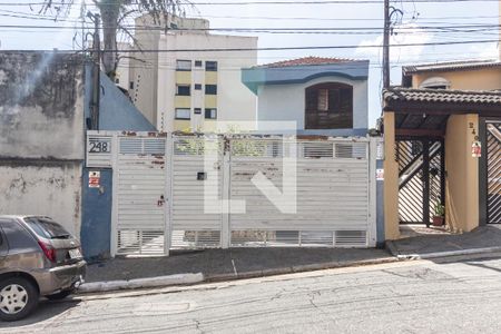 Casa à venda com 420m², 4 quartos e 4 vagasFachada