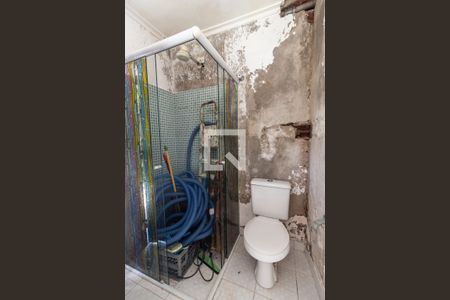 Casa à venda com 420m², 4 quartos e 4 vagasBanheiro de serviço 2