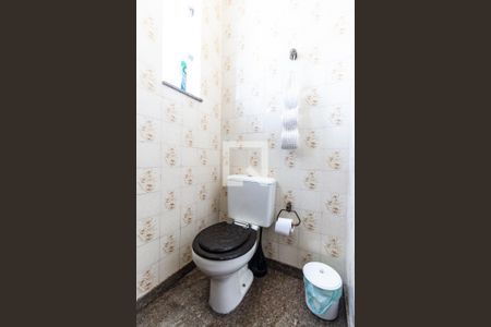 Casa à venda com 420m², 4 quartos e 4 vagasLavabo