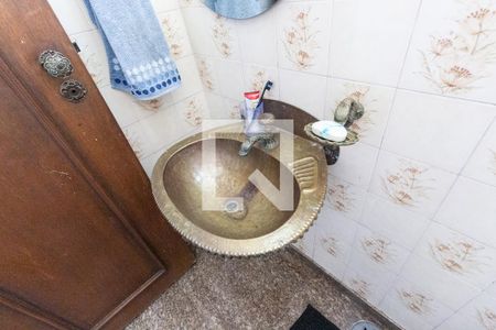 Casa à venda com 420m², 4 quartos e 4 vagasLavabo