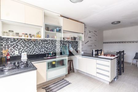 Casa à venda com 420m², 4 quartos e 4 vagasCozinha