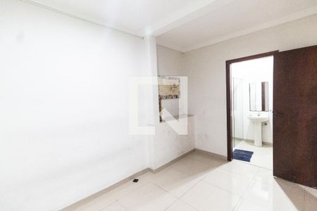 Casa à venda com 420m², 4 quartos e 4 vagasQuarto de serviço 2