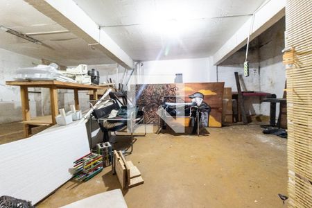 Casa à venda com 420m², 4 quartos e 4 vagasDetalhe