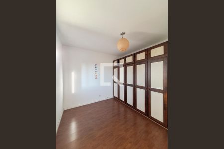 Casa à venda com 725m², 3 quartos e 2 vagas Casa à venda com 725m², 3 quartos e 2 vagasQuarto 3