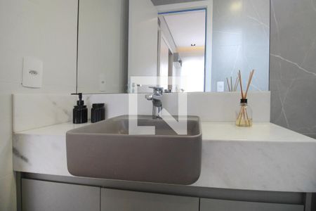 Casa de condomínio à venda com 100m², 2 quartos e 2 vagasBanheiro da Suíte 2