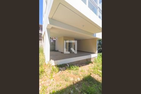 Casa à venda com 155m², 3 quartos e 2 vagasQuintal