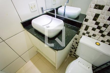 Apartamento à venda com 65m², 3 quartos e 1 vaga Apartamento à venda com 65m², 3 quartos e 1 vagaBanheiro social