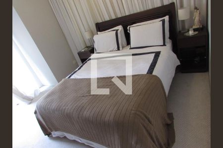 Apartamento à venda com 170m², 3 quartos e 4 vagasSuíte 1