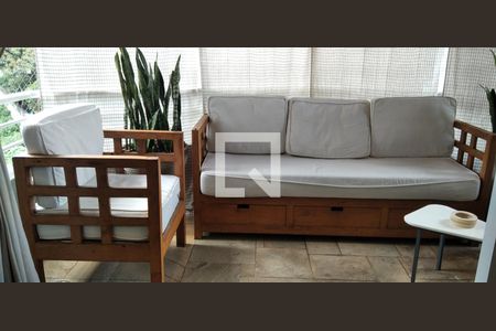 Apartamento à venda com 170m², 3 quartos e 4 vagasVaranda