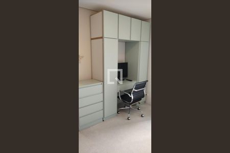 Apartamento à venda com 170m², 3 quartos e 4 vagasSuíte 2