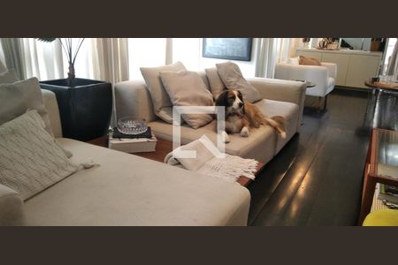 Apartamento à venda com 170m², 3 quartos e 4 vagasSala