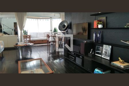 Apartamento à venda com 170m², 3 quartos e 4 vagasSala