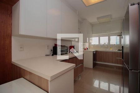 Apartamento à venda com 192m², 3 quartos e 4 vagasCozinha