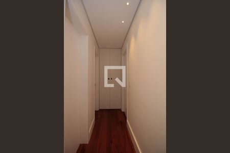 Apartamento à venda com 192m², 3 quartos e 4 vagasCorredor