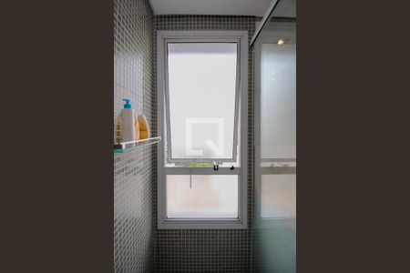 Apartamento à venda com 192m², 3 quartos e 4 vagasBanheiro da Suíte 1